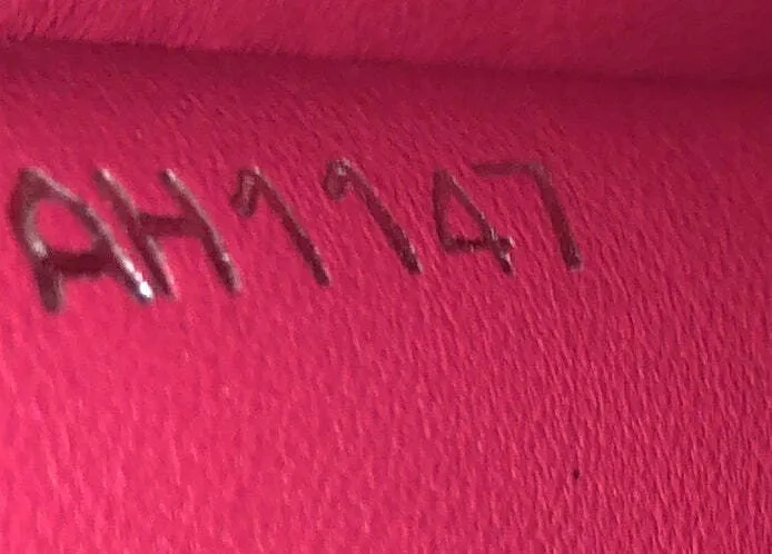 Louis Vuitton Capucines Bag Leather With
