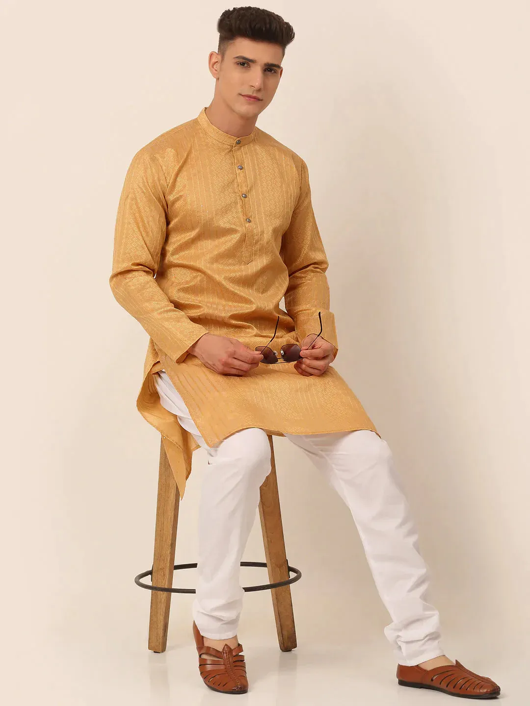 Men'S Silk Blend Sequence Embroidered Kurta Pyjama Set