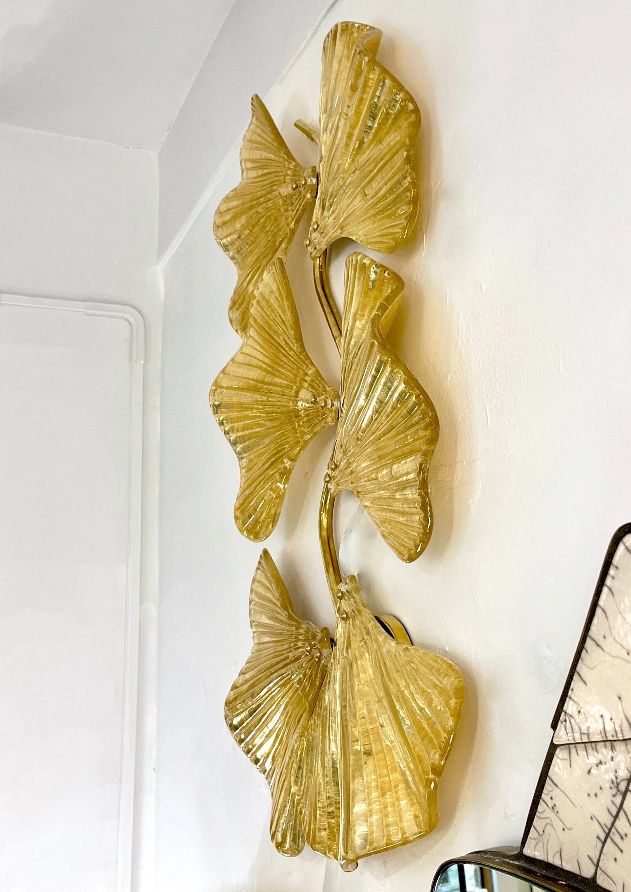 Modern Pair of Italian Gold Leaf & Crystal Murano Glass 6-Leaf Branch Sconces