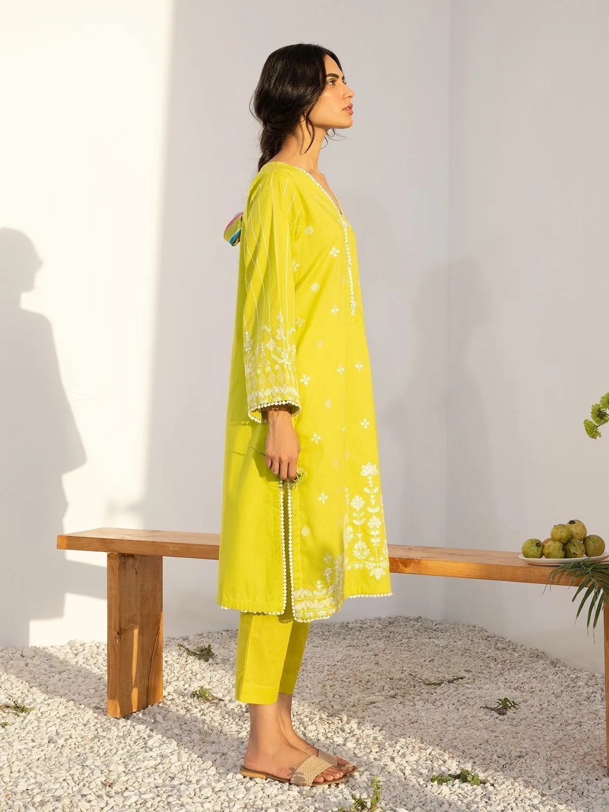 Pret 2Pc Embroidered Cambric Shirt Trouser - EWTKE22-68289ST