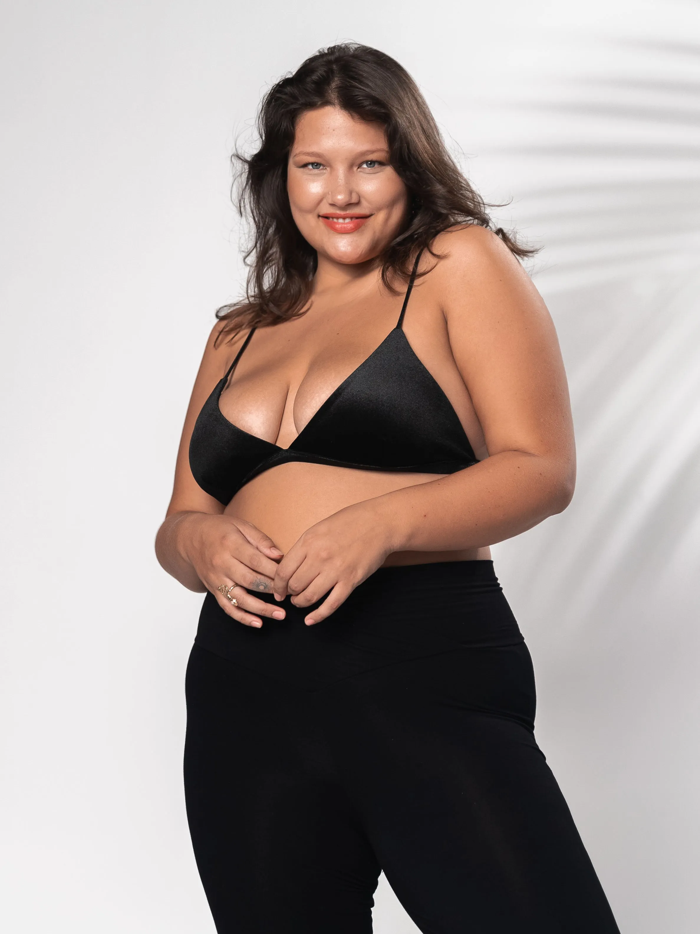 Zoe Velvet Bralette - Black Onyx